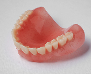 患者様にピッタリ合う入れ歯を見つける義歯治療
